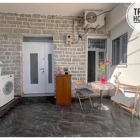 Дом отдыха Treis House